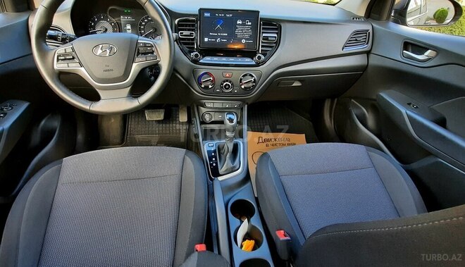 Hyundai Accent 2021, 39,800 km - 1.6 л - Bakı