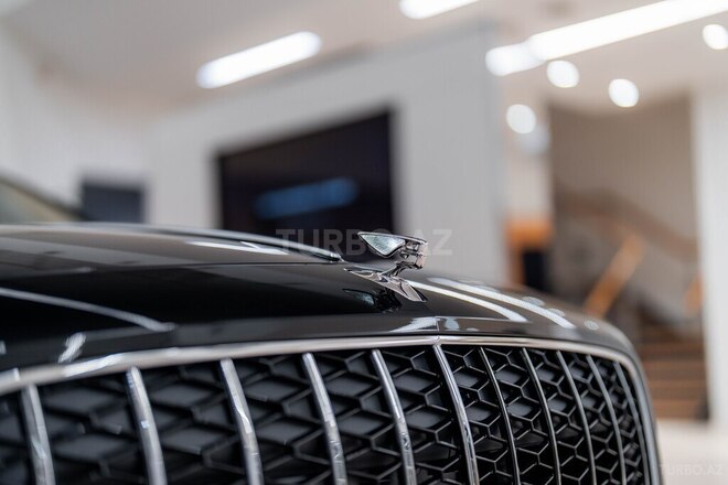 Bentley Flying Spur-22