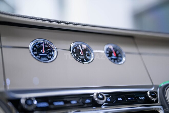 Bentley Flying Spur-19