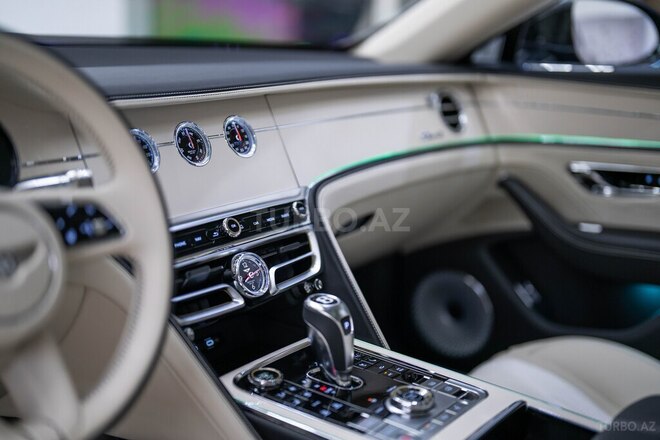 Bentley Flying Spur-16