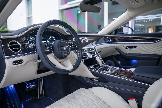 Bentley Flying Spur-12