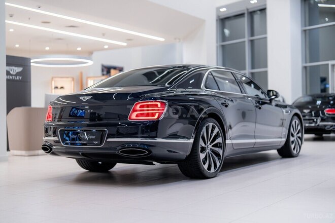 Bentley Flying Spur-9