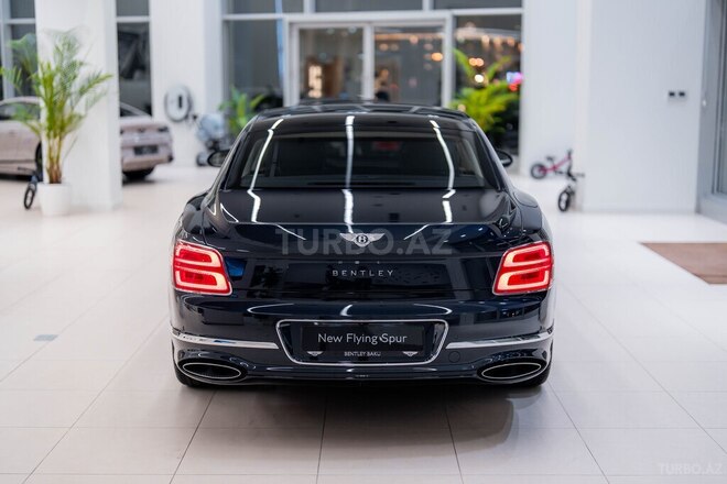 Bentley Flying Spur-8