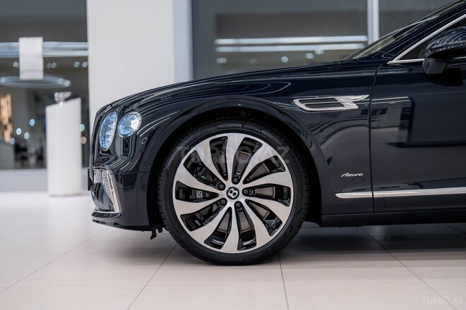 Bentley Flying Spur-22