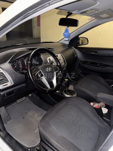 Hyundai i20 2010, 117,000 km - 1.6 l - Bakı
