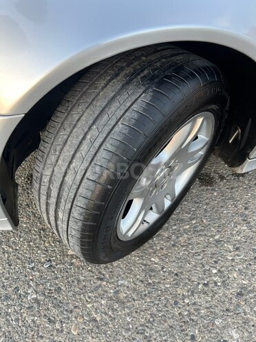 Mercedes E 320 2002, 280,000 km - 3.2 л - Şəmkir