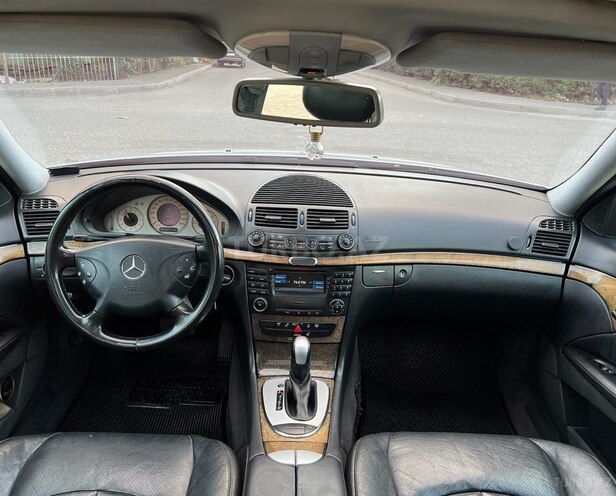 Mercedes E 320 2002, 280,000 km - 3.2 л - Şəmkir