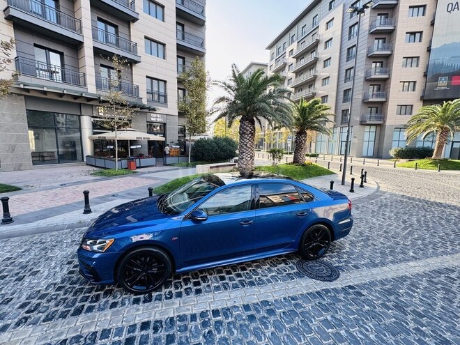 Volkswagen Passat 2016, 162,000 km - 1.8 л - Bakı
