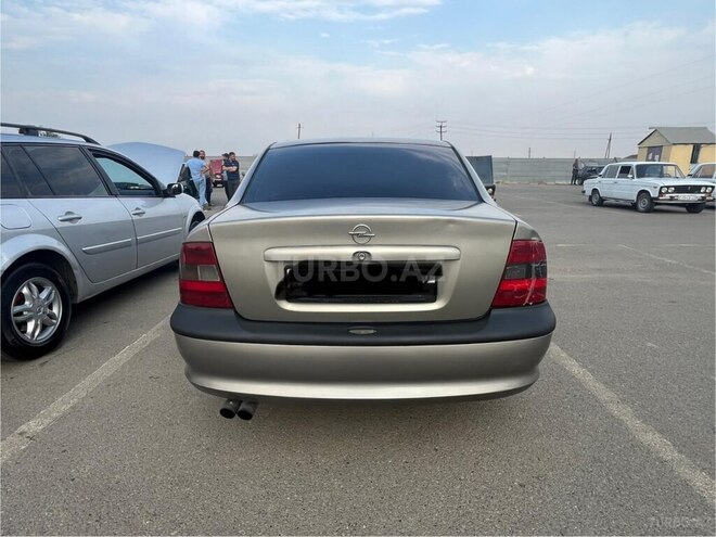 Opel Vectra 1996, 284,560 km - 1.6 l - Bakı