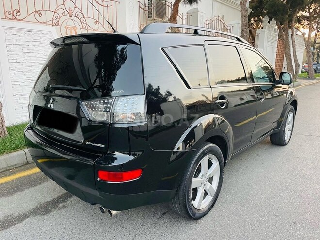 Mitsubishi Outlander 2008, 220,000 km - 3.0 l - Bakı