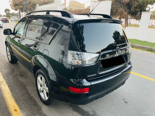 Mitsubishi Outlander 2008, 220,000 km - 3.0 l - Bakı