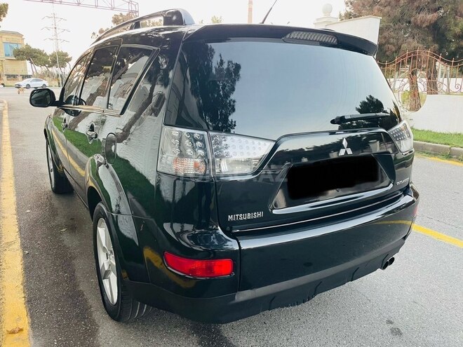 Mitsubishi Outlander 2008, 220,000 km - 3.0 l - Bakı