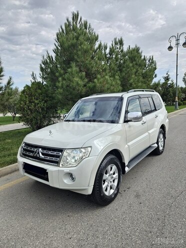 Mitsubishi Pajero 2010, 227,000 km - 3.5 л - Bakı