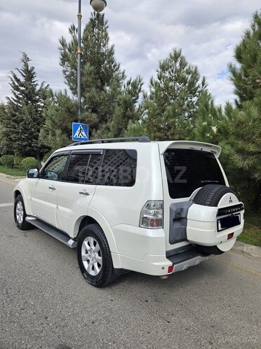 Mitsubishi Pajero 2010, 227,000 km - 3.5 л - Bakı