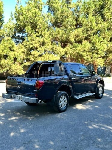 Mitsubishi L200 2011, 360,000 km - 2.5 l - Ağdaş
