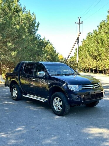 Mitsubishi L200 2011, 360,000 km - 2.5 l - Ağdaş