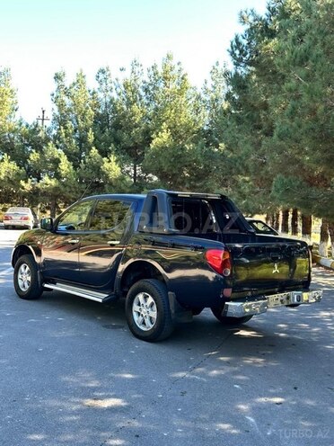 Mitsubishi L200 2011, 360,000 km - 2.5 l - Ağdaş