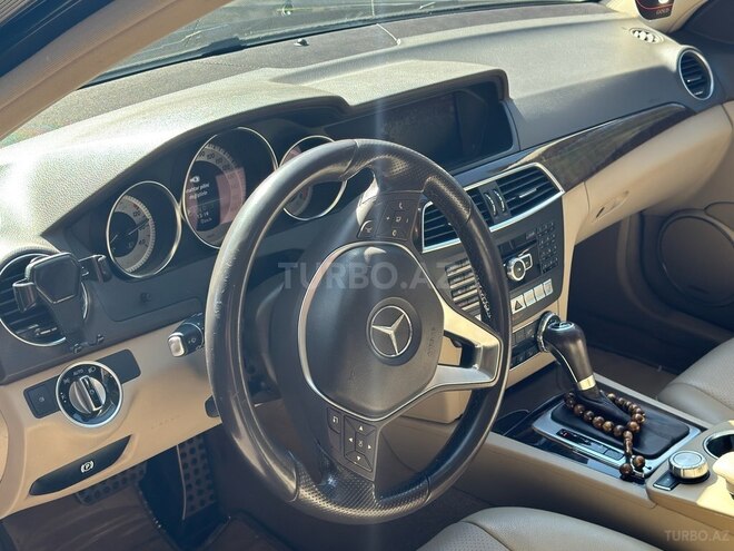 Mercedes C 250 2014, 231,000 km - 1.8 l - Masallı