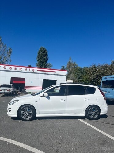 Hyundai i30 2009, 274,000 km - 1.4 l - Qəbələ