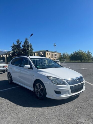 Hyundai i30 2009, 274,000 km - 1.4 l - Qəbələ