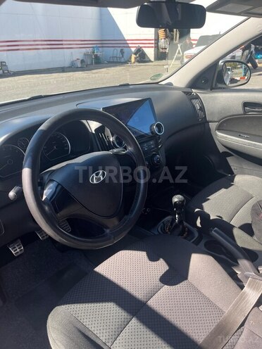 Hyundai i30 2009, 274,000 km - 1.4 l - Qəbələ