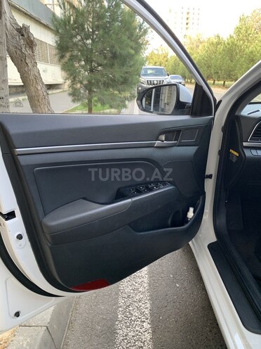 Hyundai Avante 2016, 138,500 km - 1.6 л - Bakı