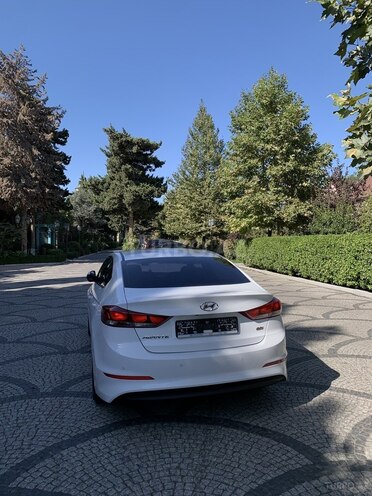 Hyundai Avante 2016, 138,500 km - 1.6 л - Bakı