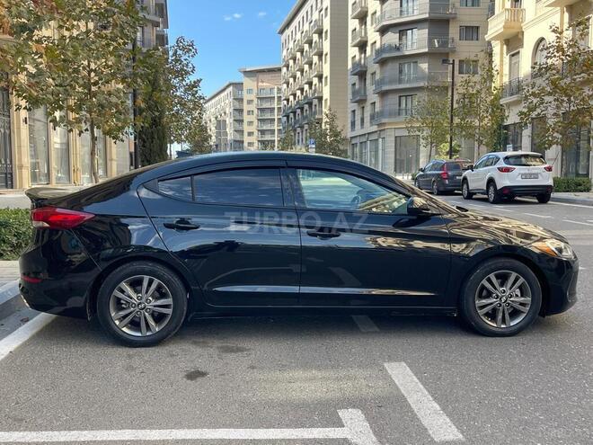Hyundai Elantra 2017, 180,811 km - 2.0 л - Bakı