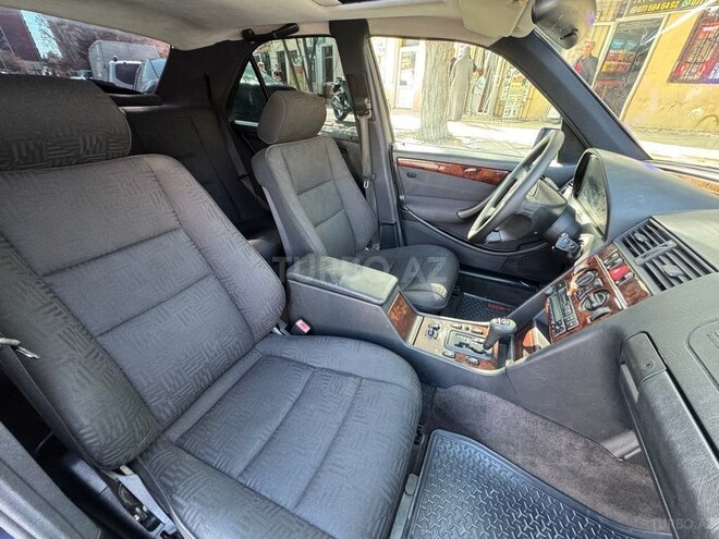 Mercedes C 200 1997, 315,000 km - 2.0 л - Bakı