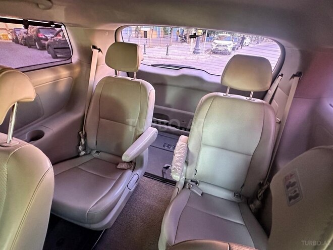 Kia Carnival 2016, 197,000 km - 2.2 l - Bakı