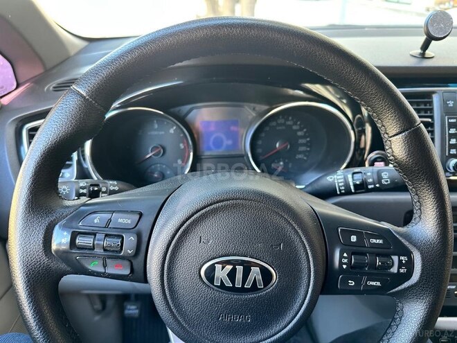 Kia Carnival 2016, 197,000 km - 2.2 l - Bakı