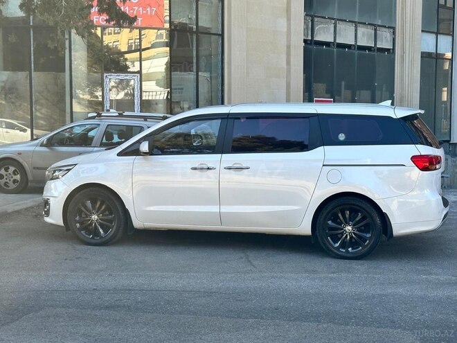 Kia Carnival 2016, 197,000 km - 2.2 l - Bakı