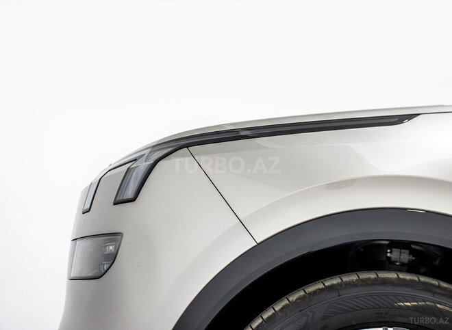 Lynk & Co 900-10