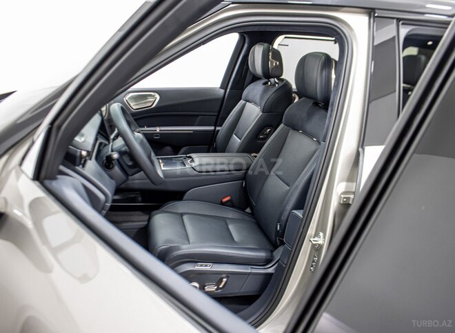 Lynk & Co 900-23