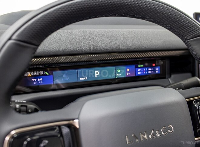 Lynk & Co 900-17