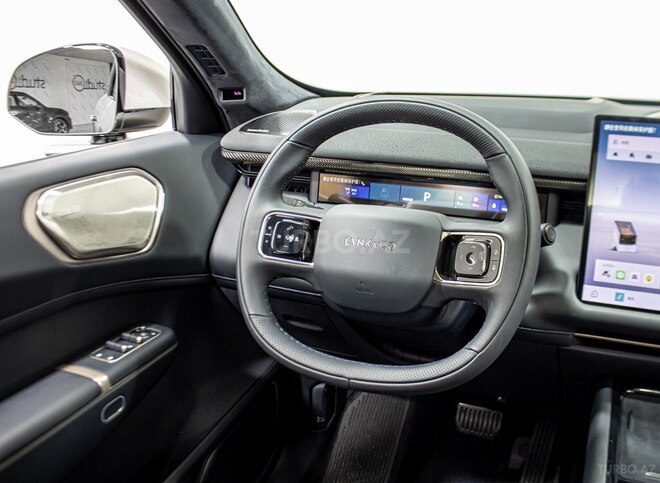 Lynk & Co 900-16