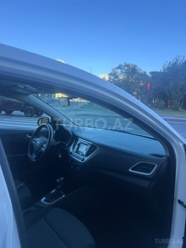 Hyundai Accent 2021, 136,311 km - 1.6 l - Bakı