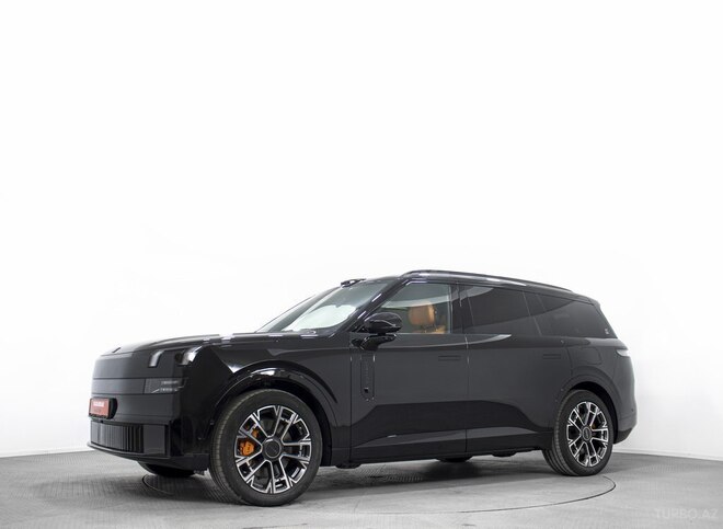 Lynk & Co 900-2