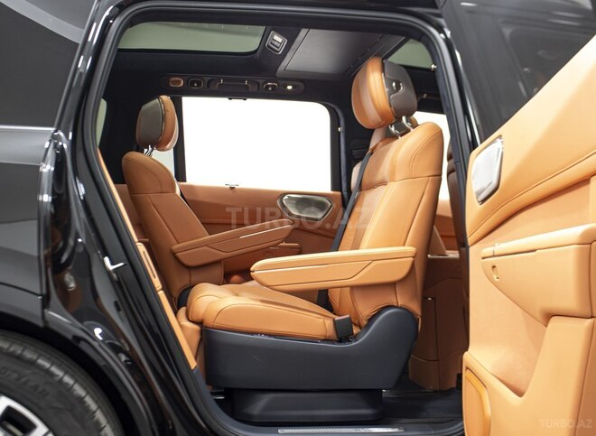 Lynk & Co 900-28