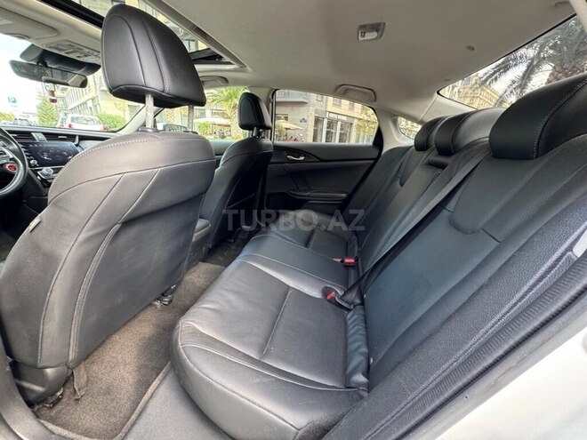 Honda Insight-6