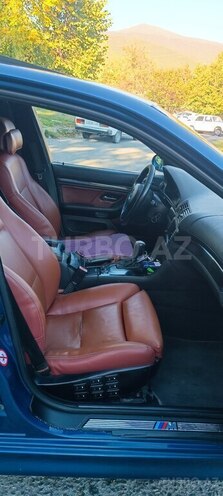 BMW 530 2001, 243,000 km - 3.0 l - Şəki
