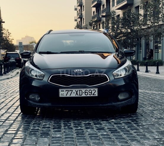 Kia  2013, 240,000 km - 1.6 l - Bakı