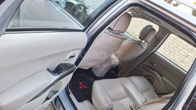Mitsubishi Outlander 2008, 285,000 km - 3.0 l - Sumqayıt