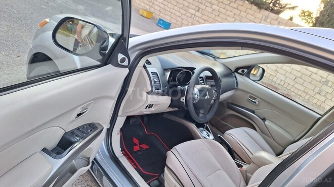 Mitsubishi Outlander 2008, 285,000 km - 3.0 l - Sumqayıt