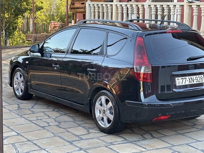 Hyundai i30 2011, 274,000 km - 1.6 л - Bakı