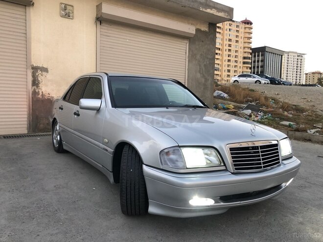 Mercedes C 220 2000, 600,000 km - 2.2 l - Bakı