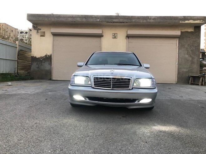 Mercedes C 220 2000, 600,000 km - 2.2 l - Bakı