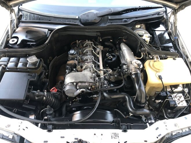 Mercedes C 220 2000, 600,000 km - 2.2 l - Bakı