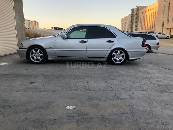 Mercedes C 220 2000, 600,000 km - 2.2 l - Bakı