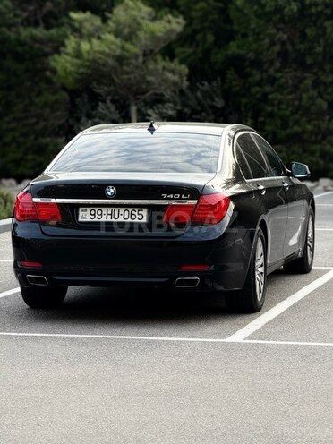 BMW 740 2011, 300,000 km - 3.0 л - Bakı